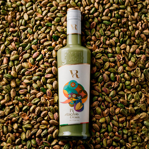 Crema de Pistacho Russo con pistachos en una composición otoñal